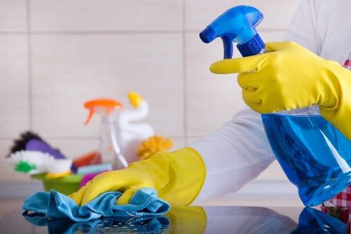 Move out cleaning service for flats and houses around Edgware